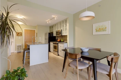 Breakfast Nook Photo of 510 298 E 11th Avenue, Vancouver, BC