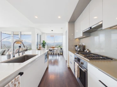 Kitchen Island Photo of 3408 4711 Hazel Street, Burnaby, BC