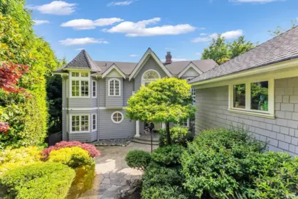 880 Younette Drive, West Vancouver, BC, West Vancouver — Single Family Residence for sale