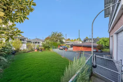 Outdoor Kitchen Photo of 4195 Nanaimo Street, Vancouver, BC