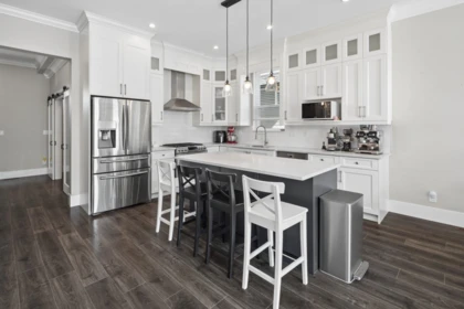 Breakfast Nook Photo of 19562 72a Avenue, Surrey, BC