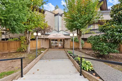 213 1195 Pipeline Road, Coquitlam, BC, Coquitlam — Apartment/Condo for sale