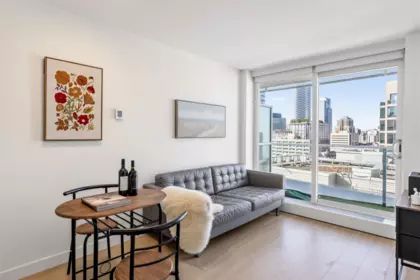 1902 777 Richards Street, Vancouver, BC, Vancouver — Apartment/Condo for sale