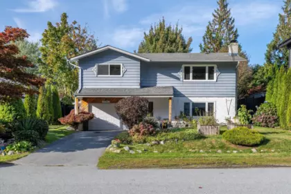 37963 Magnolia Crescent, Squamish, BC, Squamish — Single Family Residence for sale