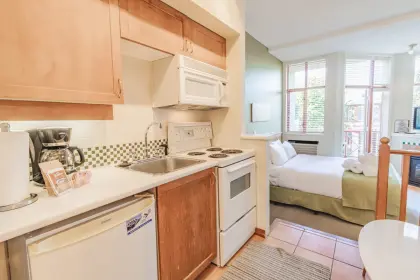 318 4369 Main Street, Whistler, BC, Whistler — Apartment/Condo for sale