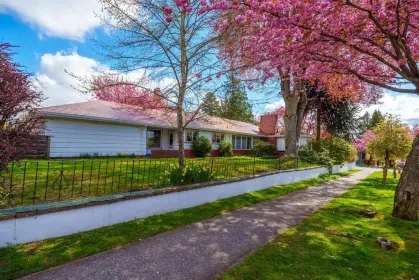 301 Third Street, New Westminster, BC, New westminster — Single Family Residence for sale