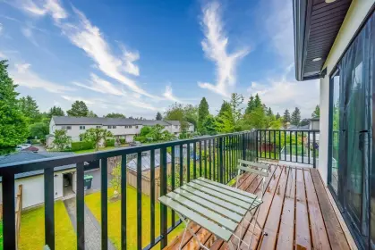 3498 E 48th Avenue, Vancouver, BC, Vancouver — Half Duplex for sale