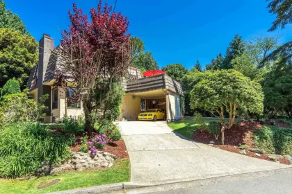 427 Sentinel Road, Port Moody, BC, Port moody — Single Family Residence for sale