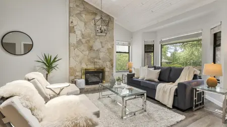 16202 Southglen Place, Surrey, BC, Surrey — Single Family Residence for sale