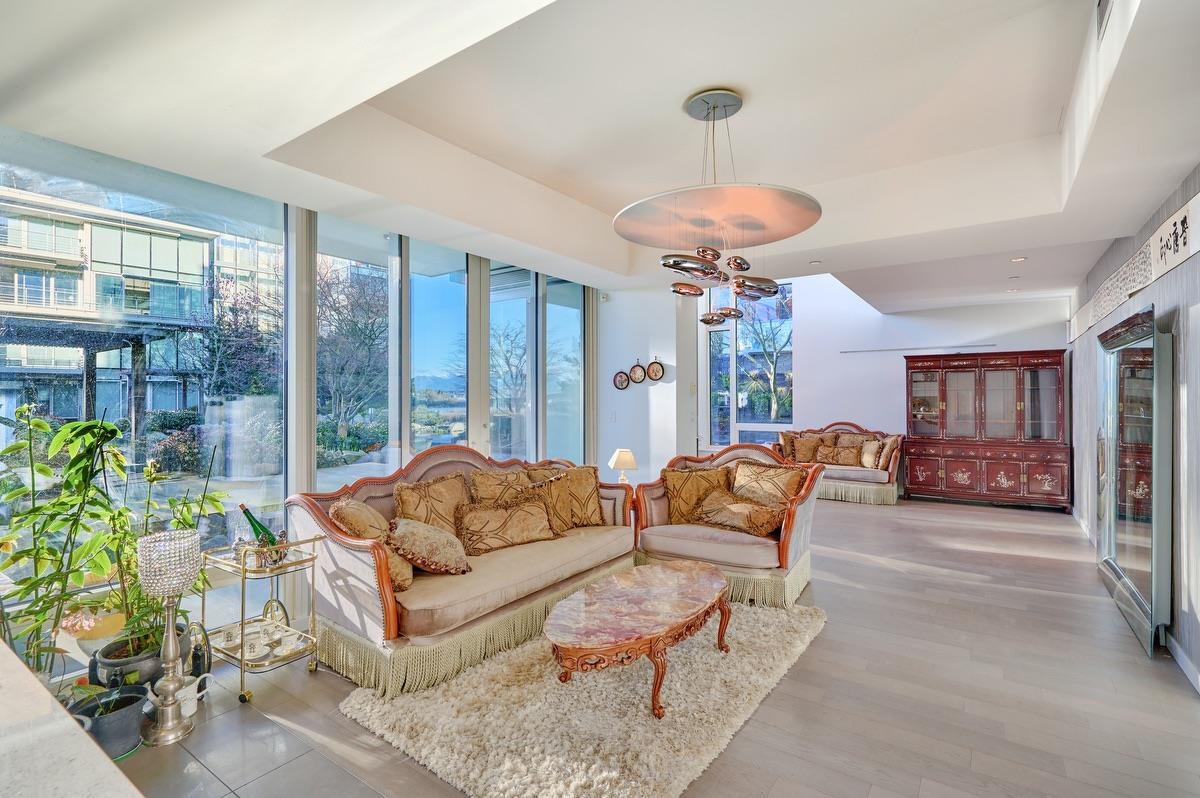 Breakfast Nook Photo of 103 5151 Brighouse Way, Richmond, BC