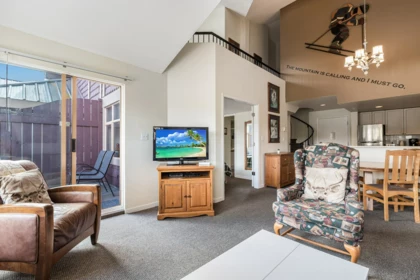 303 4338 Main Street, Whistler, BC, Whistler — Apartment/Condo for sale