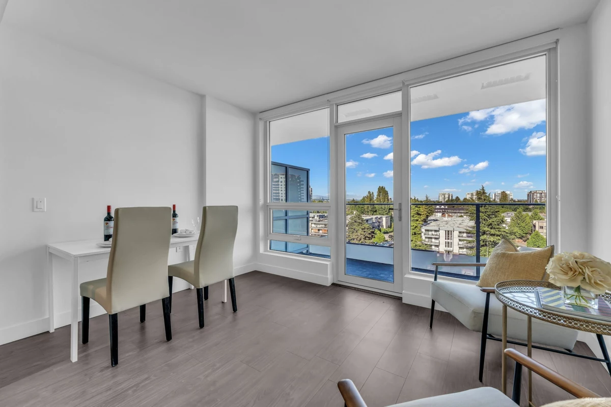 Family Room Photo of 522 6328 No. 3 Road, Richmond, BC