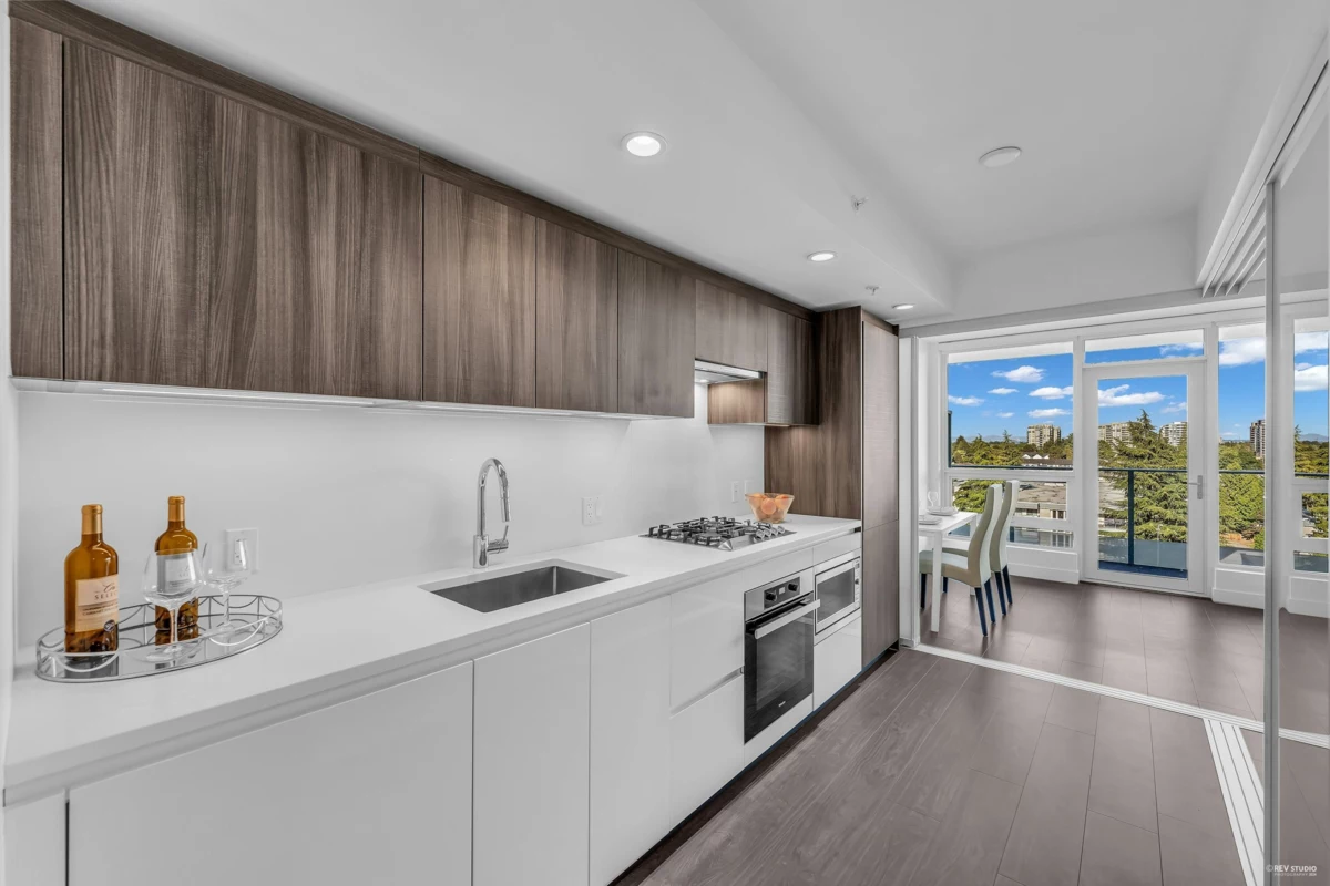 Primary Bathroom Photo of 522 6328 No. 3 Road, Richmond, BC