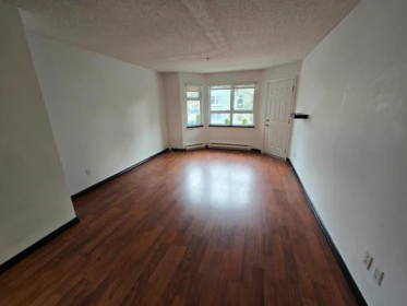 Family Room Photo of 302 921 Thurlow Street, Vancouver, BC