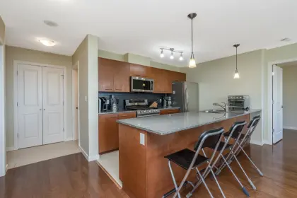 2103 4333 Central Boulevard, Burnaby, BC, Burnaby — Apartment/Condo for sale