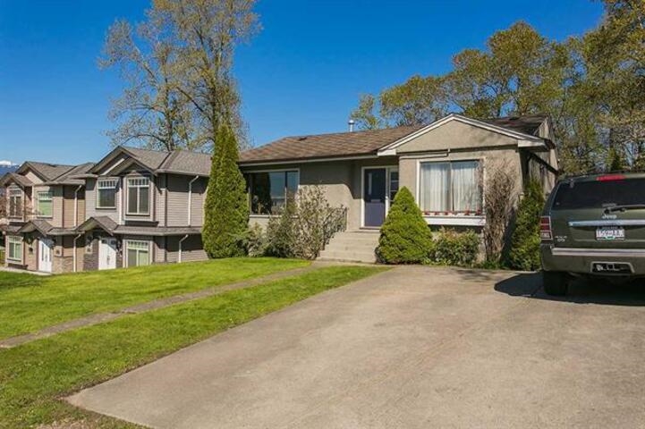 Exterior Rear Photo of 2720 Boundary Road, Burnaby, BC