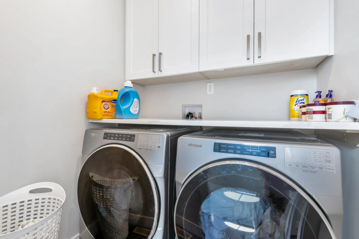 Basement Recreation Room Photo of 33 4217 Old Clayburn Road, Abbotsford, BC