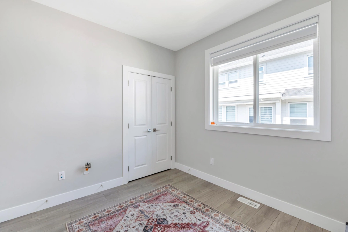Laundry Room Photo of 33 4217 Old Clayburn Road, Abbotsford, BC