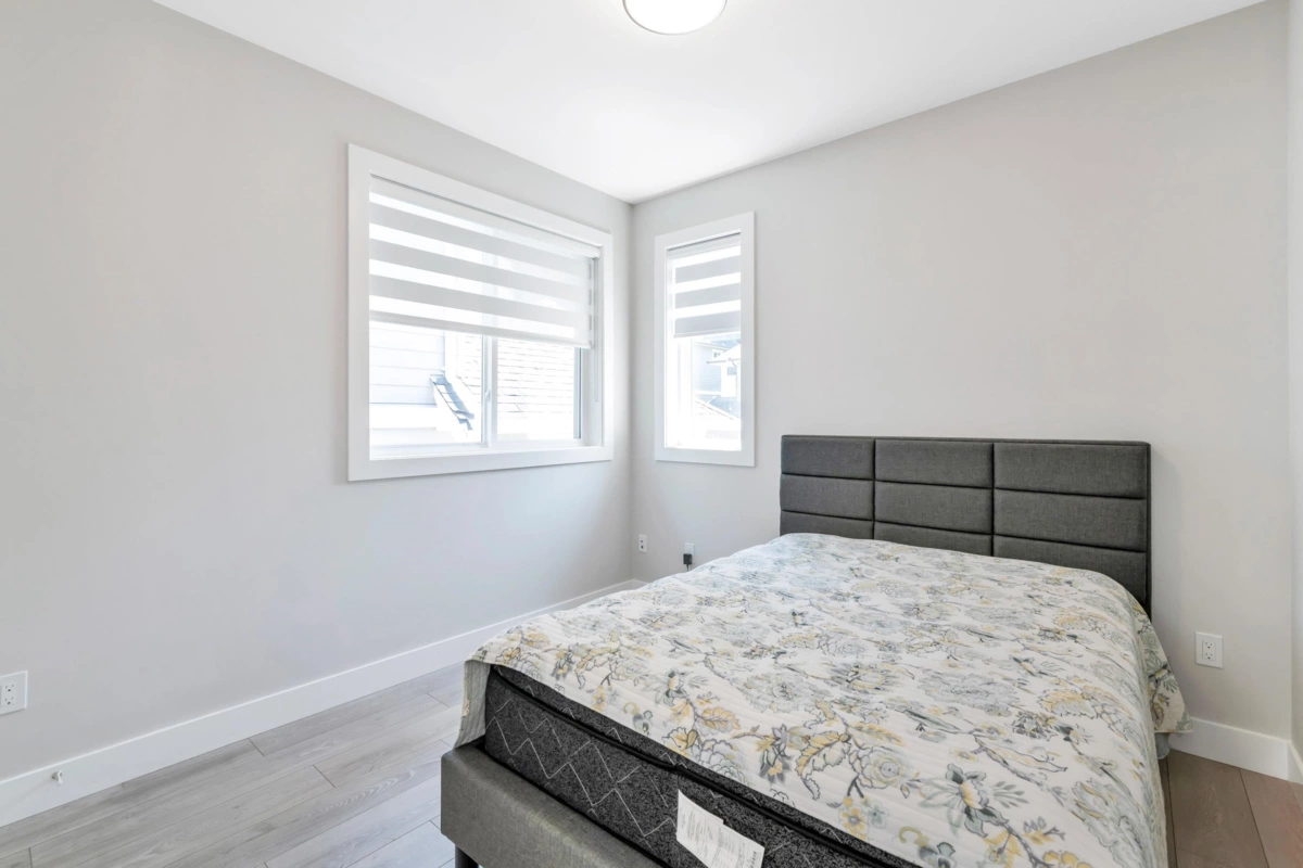Mudroom Photo of 33 4217 Old Clayburn Road, Abbotsford, BC