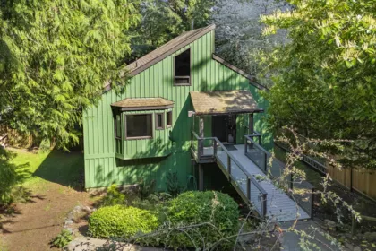 1311 Hillcrest Road, Bowen Island, BC, Bowen island — Single Family Residence for sale
