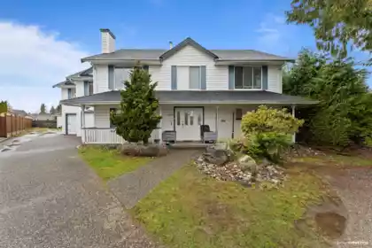 8883 157 Street, Surrey, BC, Surrey — Single Family Residence for sale