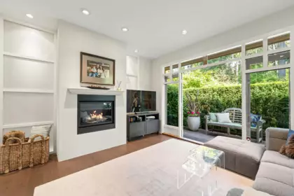 48 3639 Aldercrest Drive, North Vancouver, BC, North Vancouver — Townhouse for sale