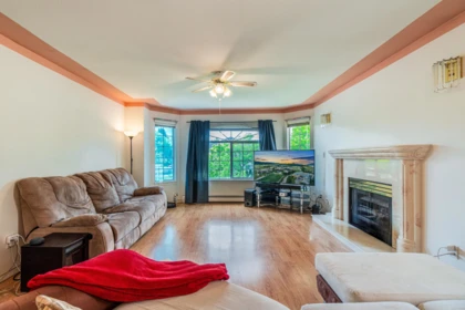 8058 163a Street, Surrey, BC, Surrey — Single Family Residence for sale