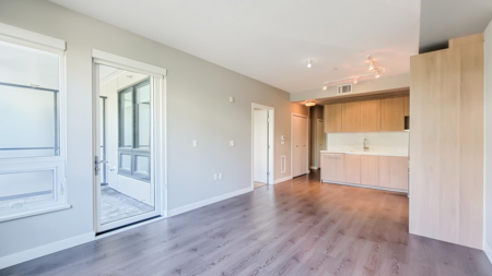 Breakfast Nook Photo of 9388 Tomicki Ave & Odlin Road, Richmond, BC