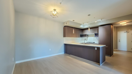 Laundry Room Photo of 9388 Tomicki Ave & Odlin Road, Richmond, BC