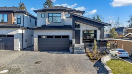 6076 172 Street, Surrey, BC, Surrey — Single Family Residence for sale
