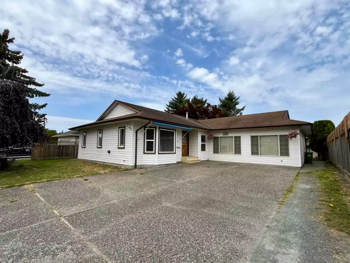 Exterior Front Photo of 6801 Henry Street, Chilliwack, BC