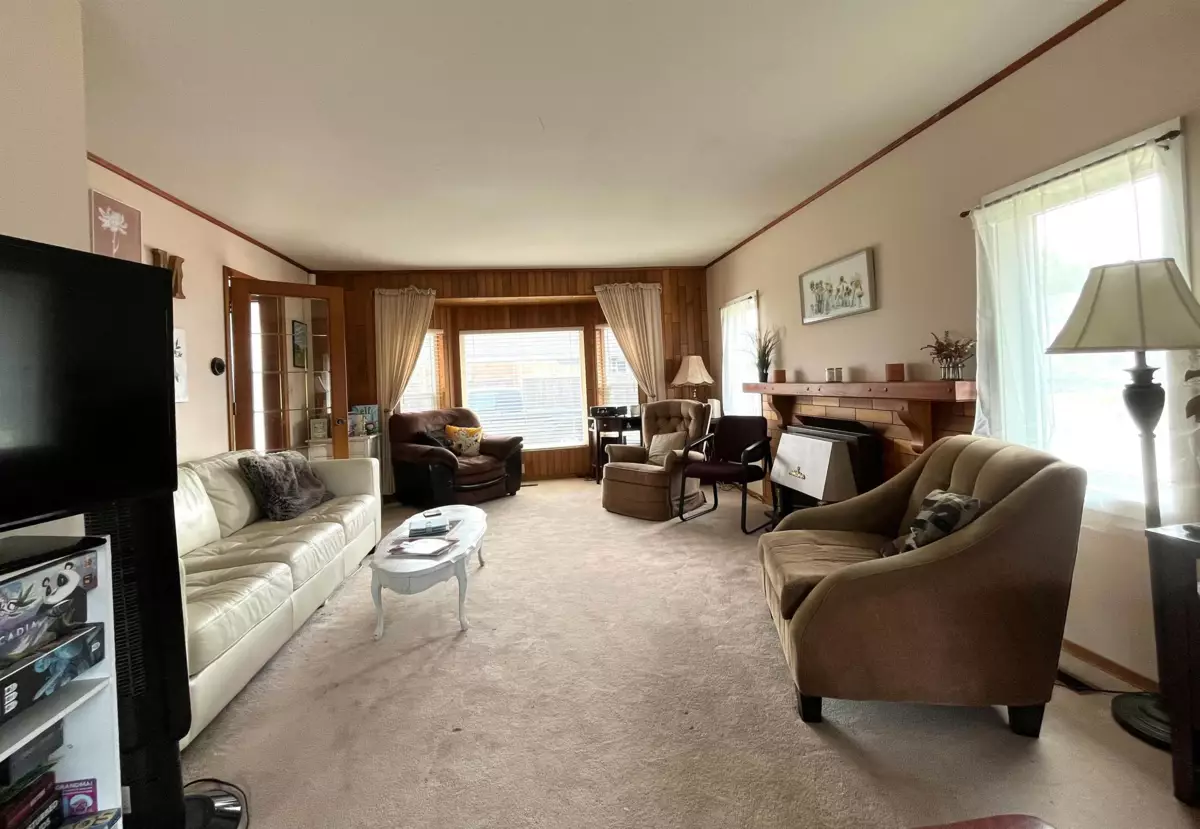 Family Room Photo of 6801 Henry Street, Chilliwack, BC