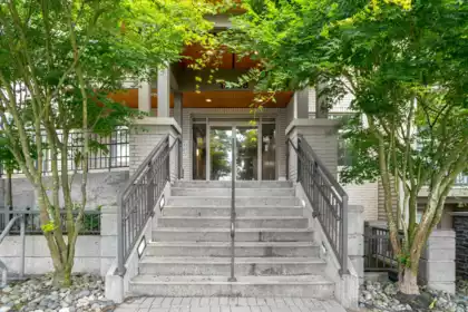 119 13468 King George Boulevard, Surrey, BC, Surrey — Apartment/Condo for sale