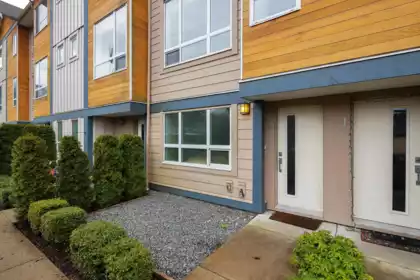 2 1188 Wilson Crescent, Squamish, BC, Squamish — Townhouse for sale
