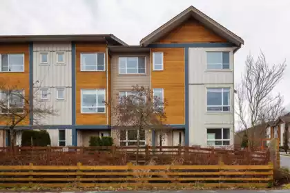 2 1188 Wilson Crescent, Squamish, BC, Squamish — Townhouse for sale
