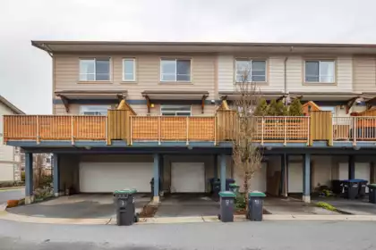 2 1188 Wilson Crescent, Squamish, BC, Squamish — Townhouse for sale