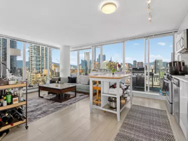 2501 1325 Rolston Street, Vancouver, BC, Vancouver — Apartment/Condo for sale