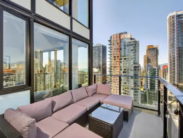 2501 1325 Rolston Street, Vancouver, BC, Vancouver — Apartment/Condo for sale