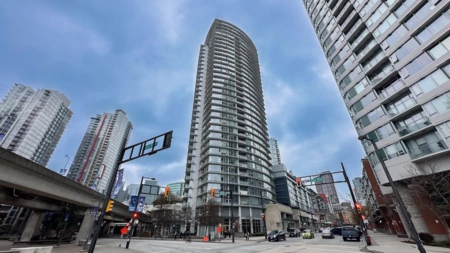2705 689 Abbott Street, Vancouver, BC
