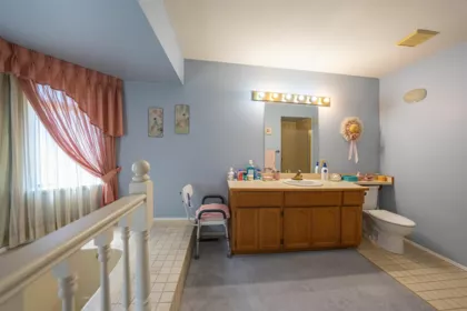 Mudroom Photo of 14076 19a Avenue, Surrey, BC