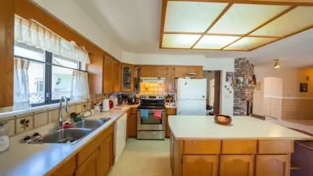 Primary Bedroom Photo of 14076 19a Avenue, Surrey, BC