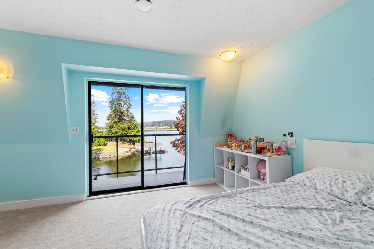 Outdoor Kitchen Photo of 9233 Hayward Street, Mission, BC
