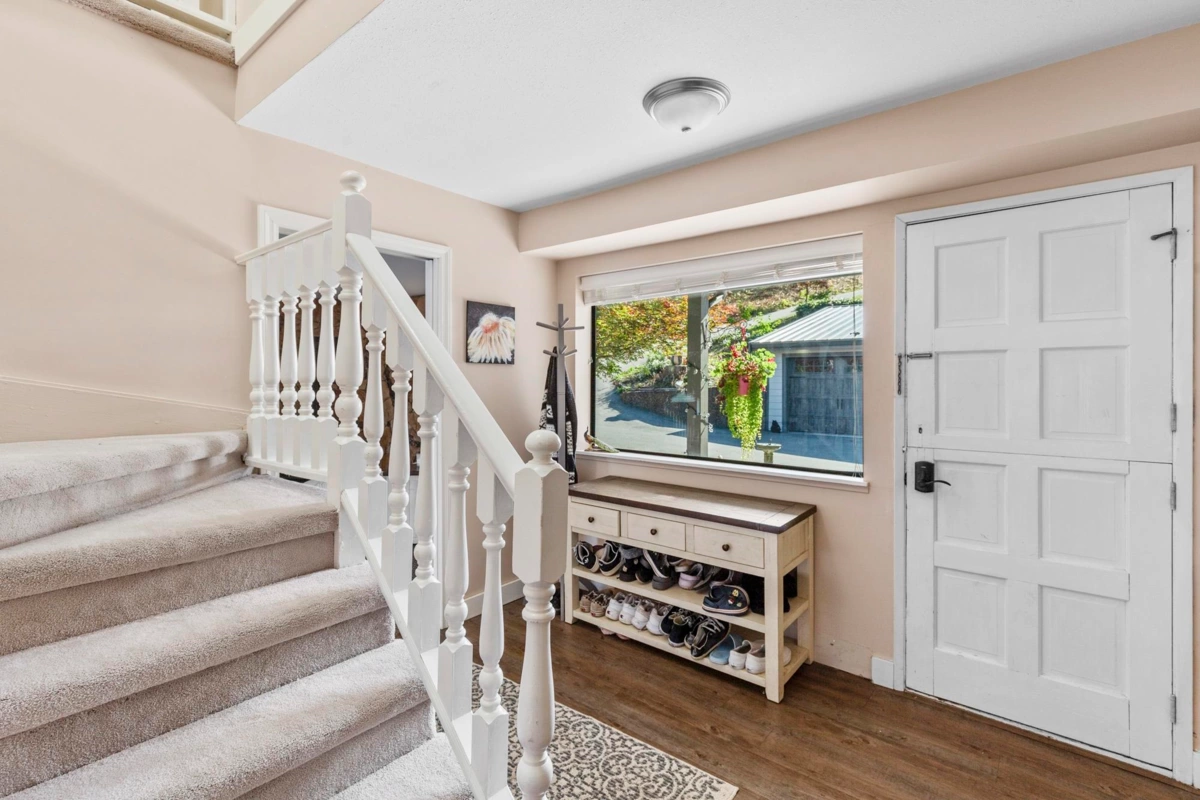 Staircase Photo of 9233 Hayward Street, Mission, BC