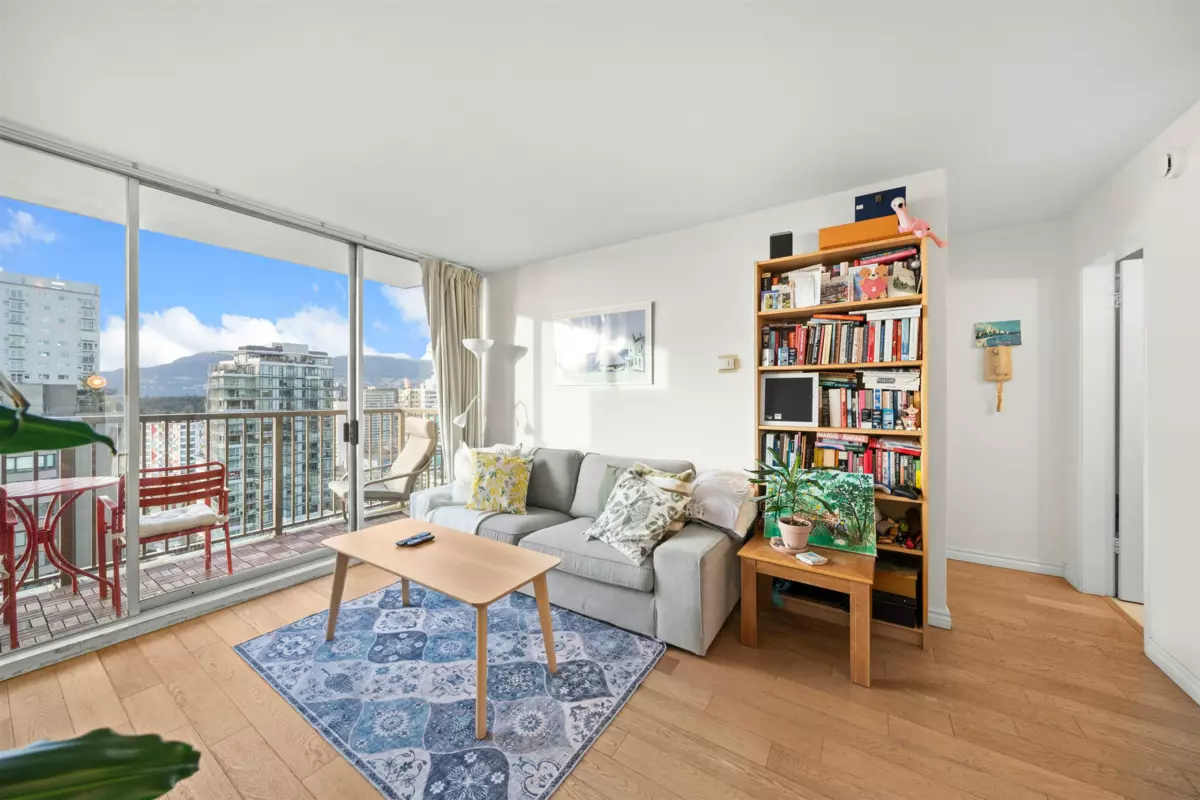 Family Room Photo of 1803 1251 Cardero Street, Vancouver, BC