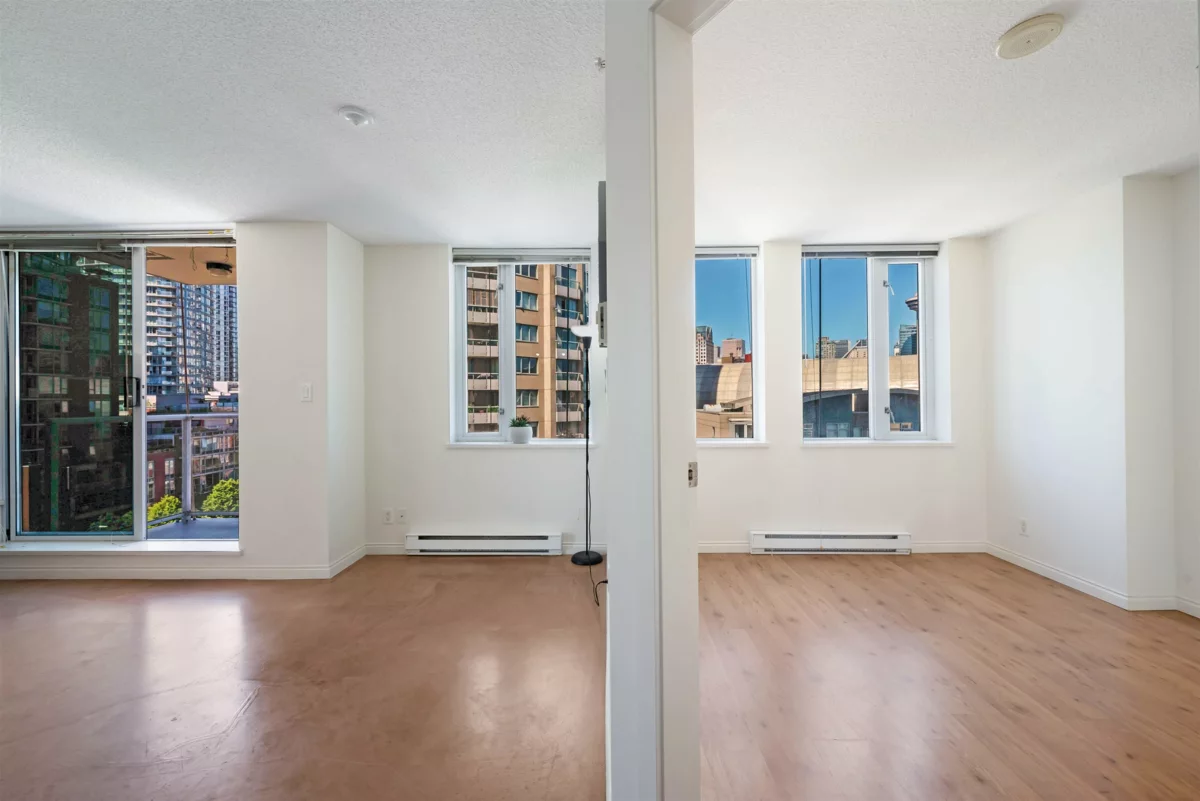 Kitchen Island Photo of 802 550 Taylor Street, Vancouver, BC