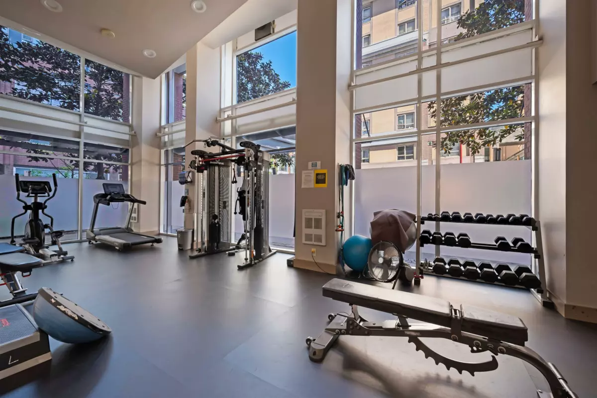 Walk-In Closet Photo of 802 550 Taylor Street, Vancouver, BC