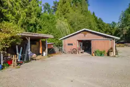 Front Yard Photo of 12290 252 Street, Maple Ridge, BC