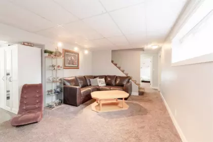 Guest Bathroom Photo of 12290 252 Street, Maple Ridge, BC