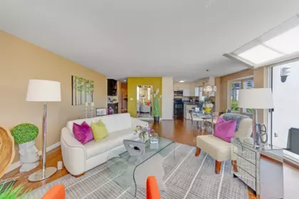 302 1441 Blackwood Street, White Rock, BC, White Rock — Apartment/Condo for sale