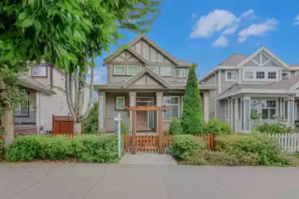 19913 72 Avenue, Langley, BC, Willoughby Heights — 6 bed single family residence for sale